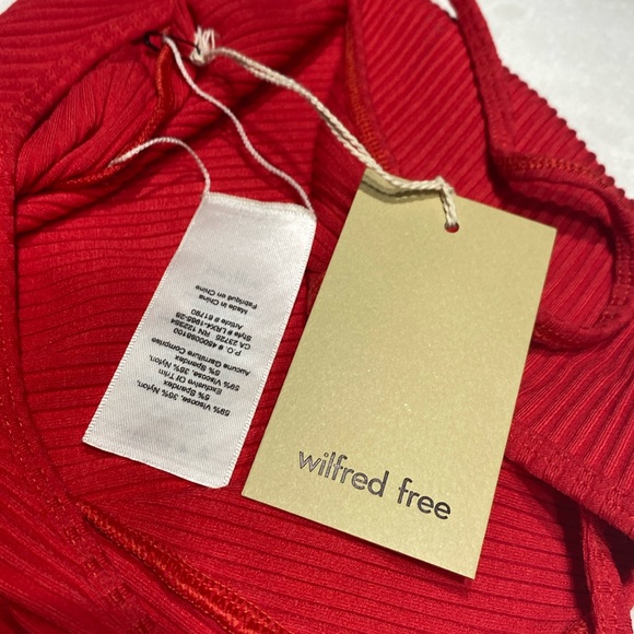 New Aritzia Wilfred Ribbed Annecy Bodysuit Red Size M with tags ⭐️⭐️⭐️⭐️ - Picture 13 of 17